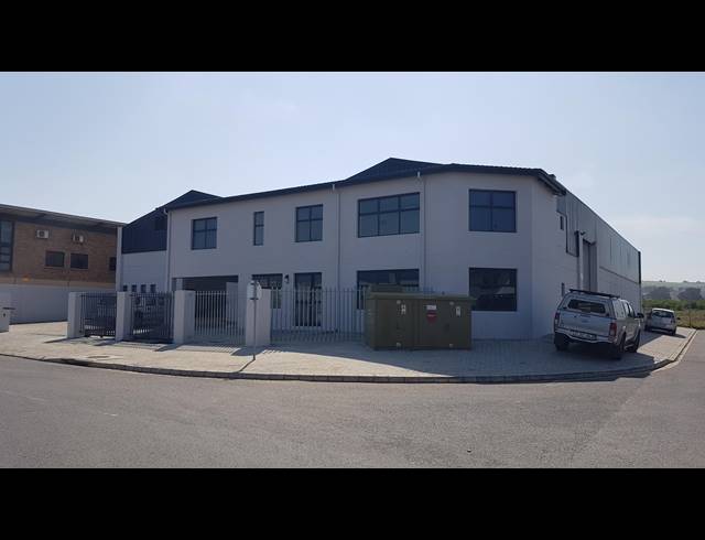 1,166M² FACTORY TO LET IN SAXENBURG PARK 2